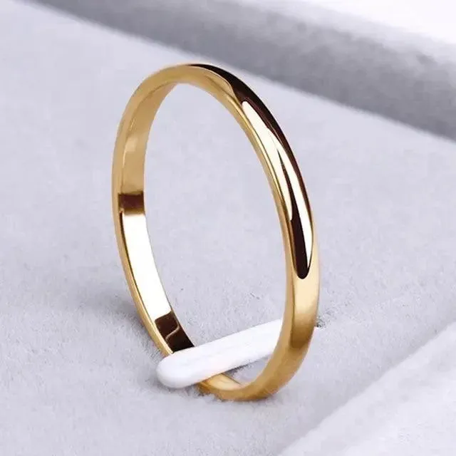 Einfache Ring aus Gold und Silber