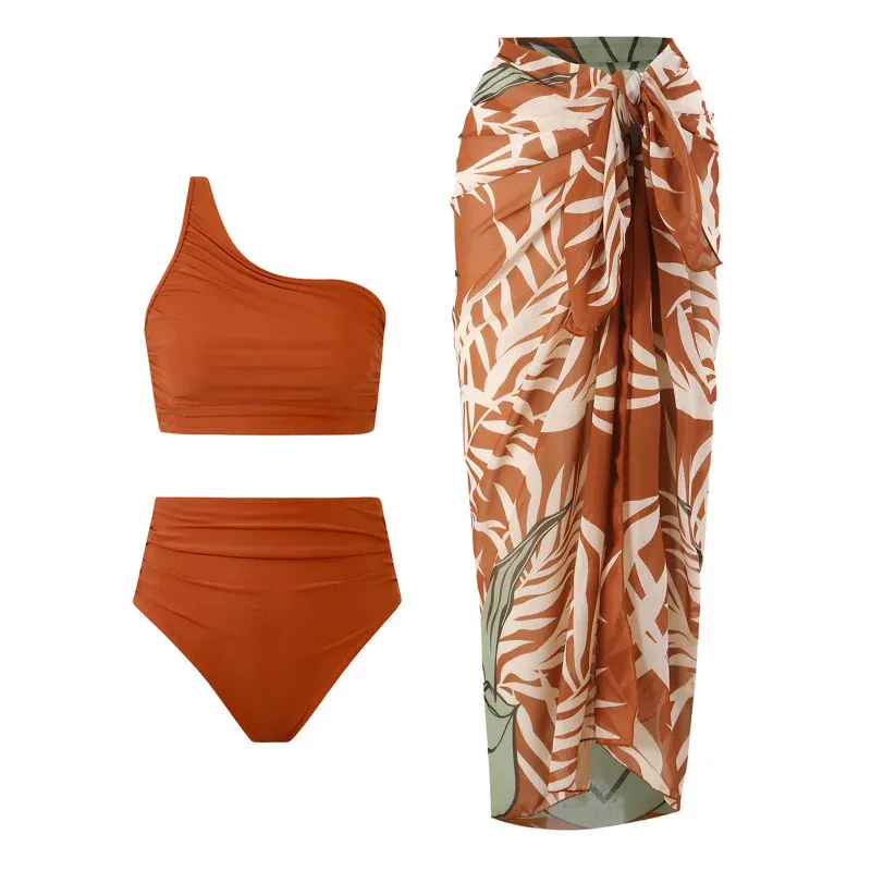 Damen Bikini-Set mit elegantem asymmetrischen Oberteil und hohem Taillenslip – Maréssa