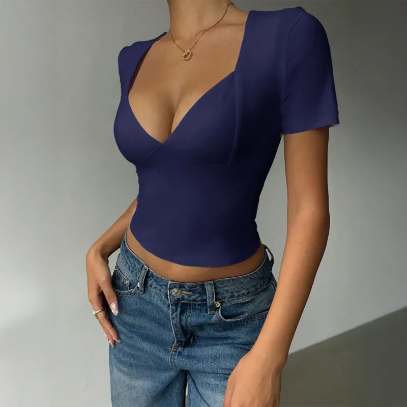 Damen Oberteil mit tiefem V-Ausschnitt und figurbetonter Silhouette – Orélia