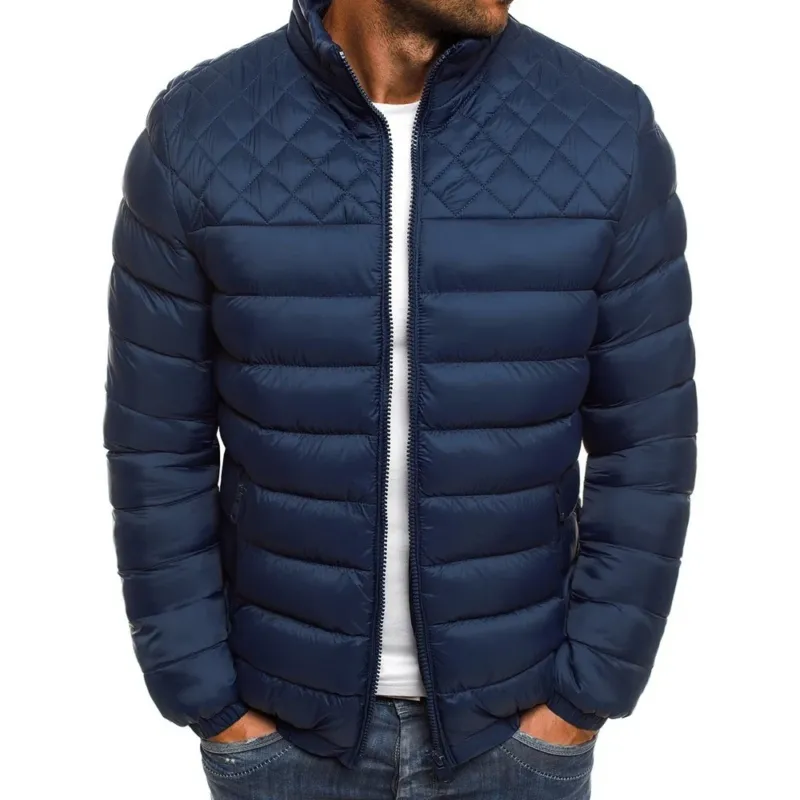 Herren isolierte Steppjacke mit hochgeschlossenem Kragen und seitlichen Reißverschlusstaschen – Taviero
