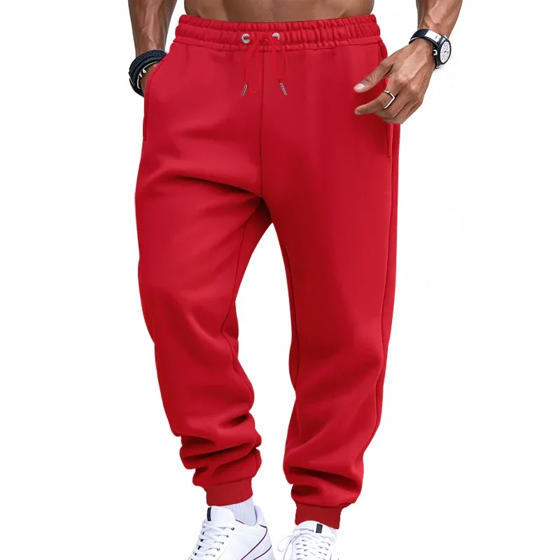 Herren komfortable Jogginghose mit elastischem Bund und seitlichen Taschen – Sorevano