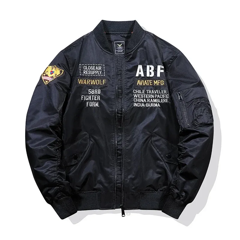 Herren Piloten-Bomberjacke im Vintage-Militärstil mit Stickpatches und Utility-Ärmeltasche Echoarchiv