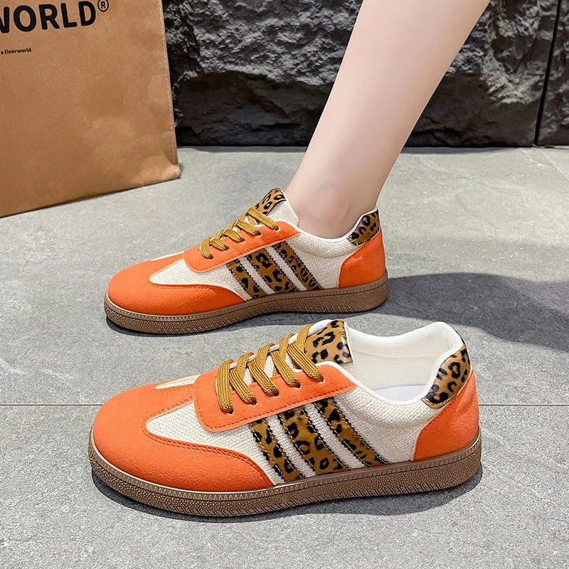 Damen Low-Top Sneaker mit Leoparden-Detail, Velours- und Textilmix – Névara